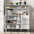 Hoehenverstellung und Holzbeine an dem Sideboard