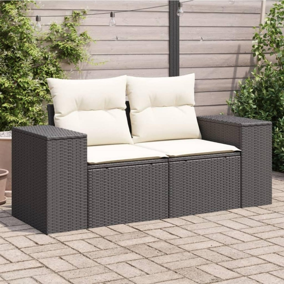 Sofa mit Flechtoptik und Armlehnen