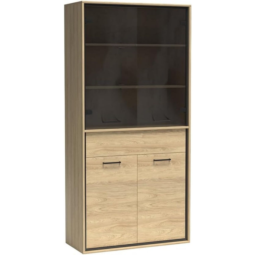 Glastueren und sanft schliessende Fronten an der Vitrine